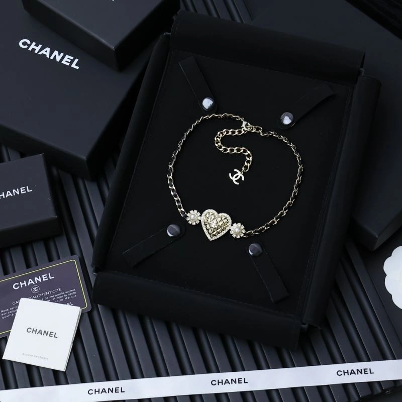 SoftTouch Chanel Necklaces 228521