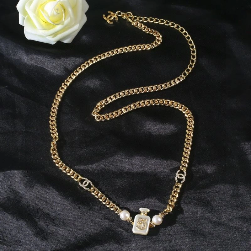 Chanel Necklaces Supportive 228613