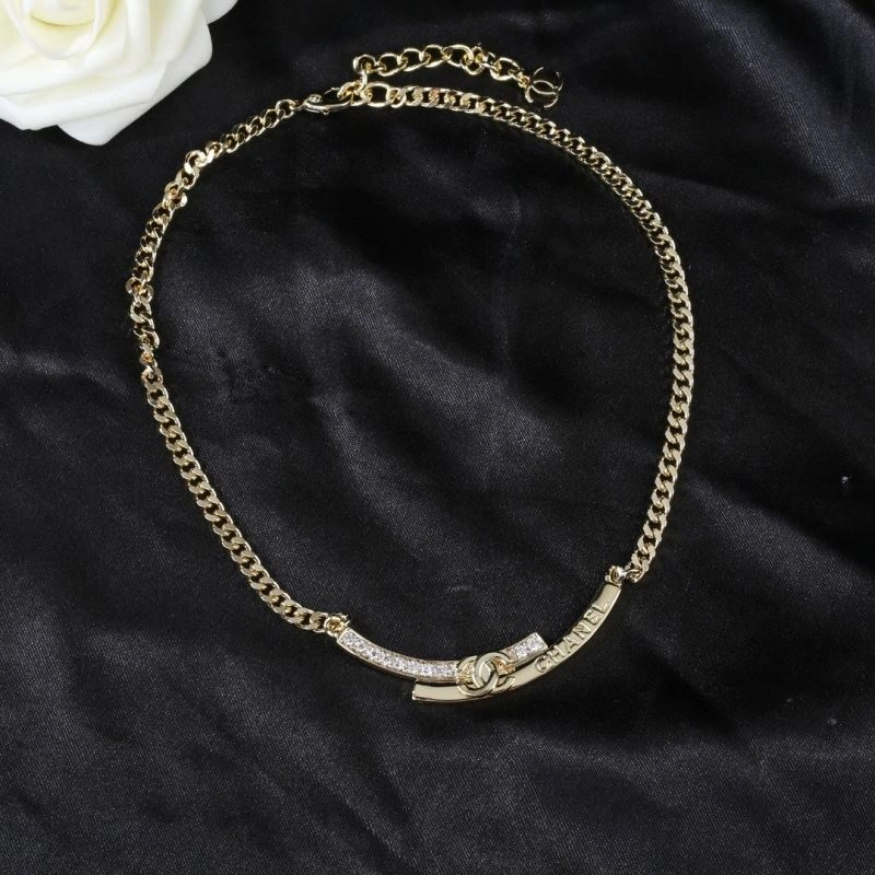 Chanel Necklaces ModernLook 228524
