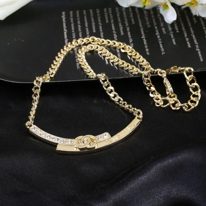 Chanel Necklaces ModernLook 228524
