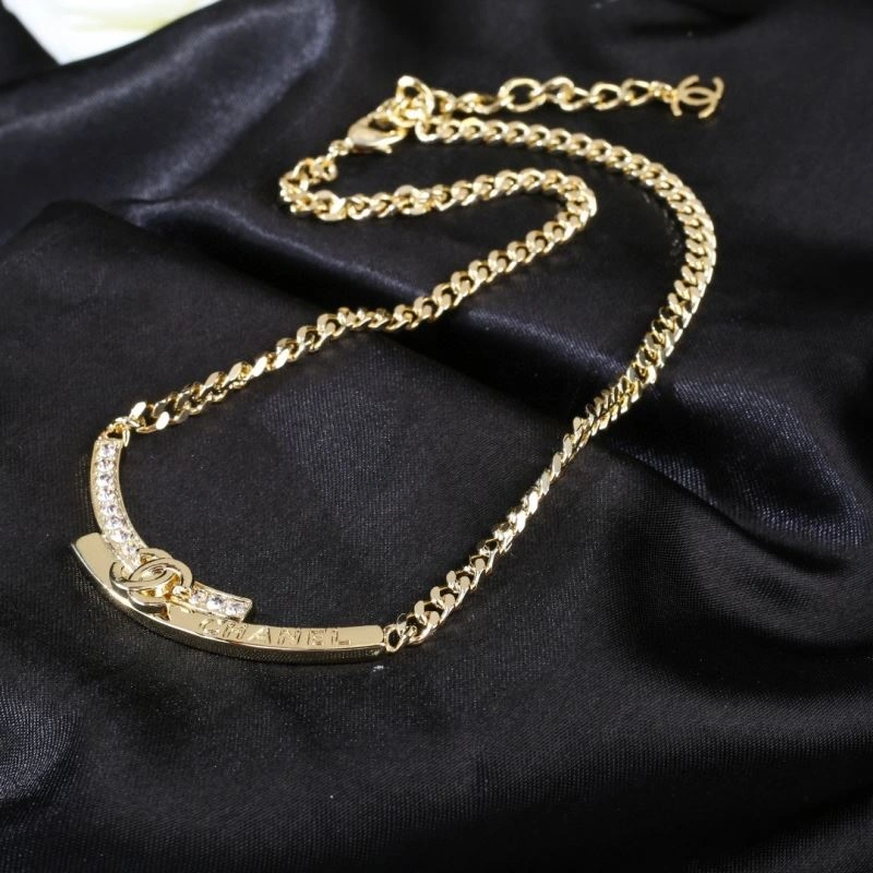 Chanel Necklaces ModernLook 228524