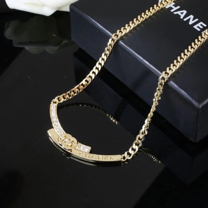 Chanel Necklaces ModernLook 228524