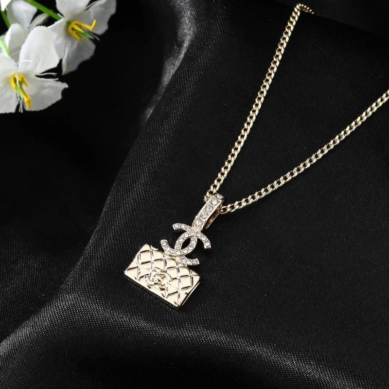 Trendy Chanel Necklaces 228532
