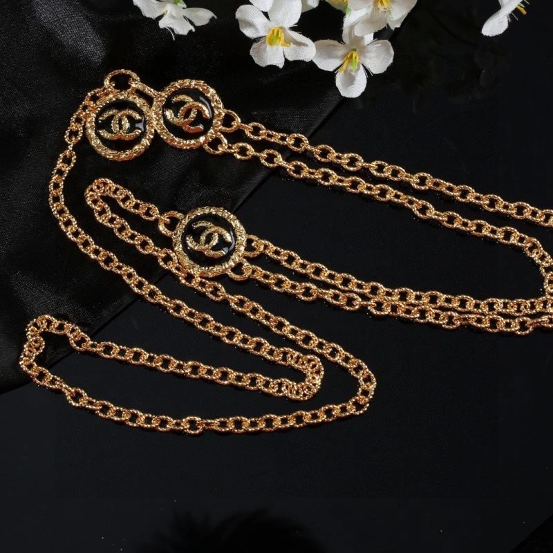 Compact Chanel Necklaces 228510