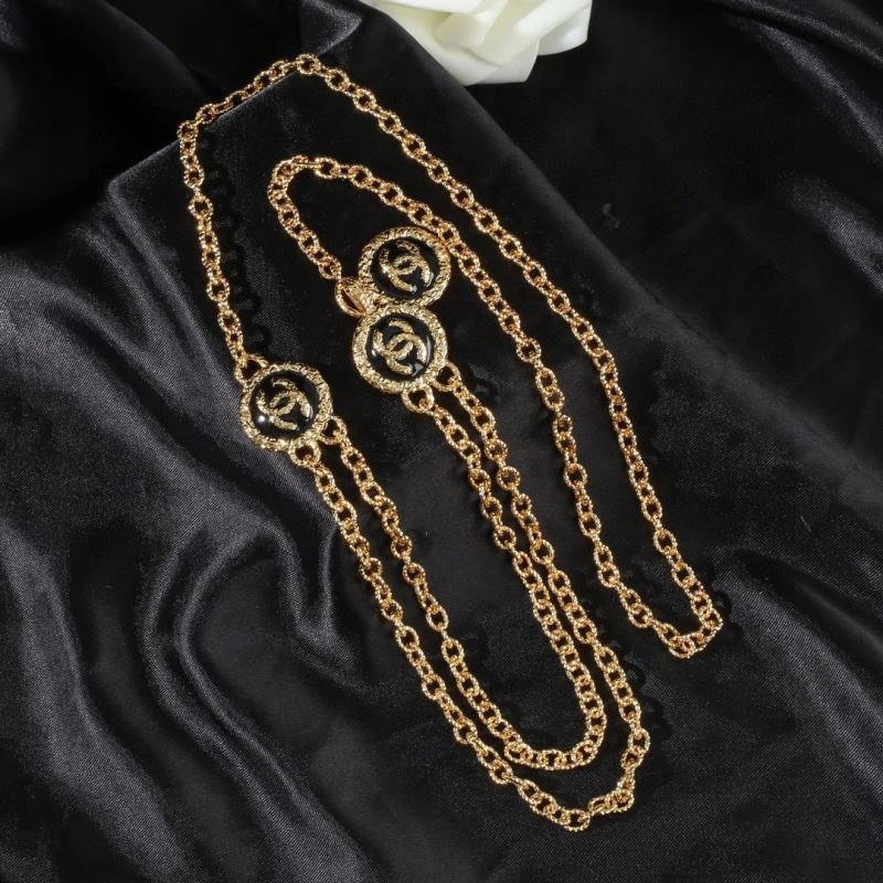 Compact Chanel Necklaces 228510