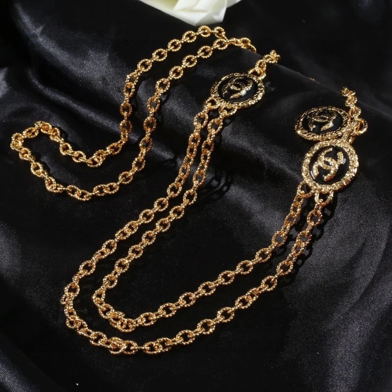 Compact Chanel Necklaces 228510