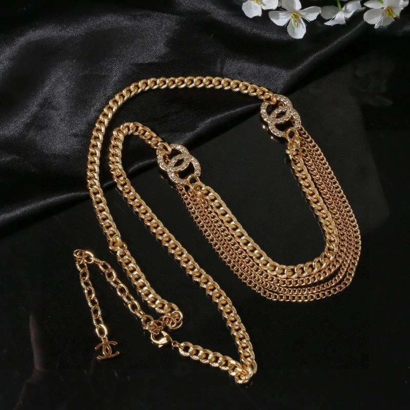 Chanel Necklaces Chic 228504