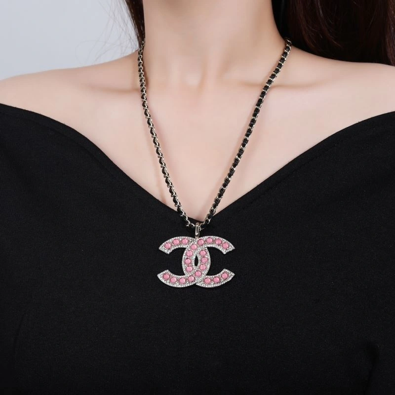 Comfortable Chanel Necklaces 228500