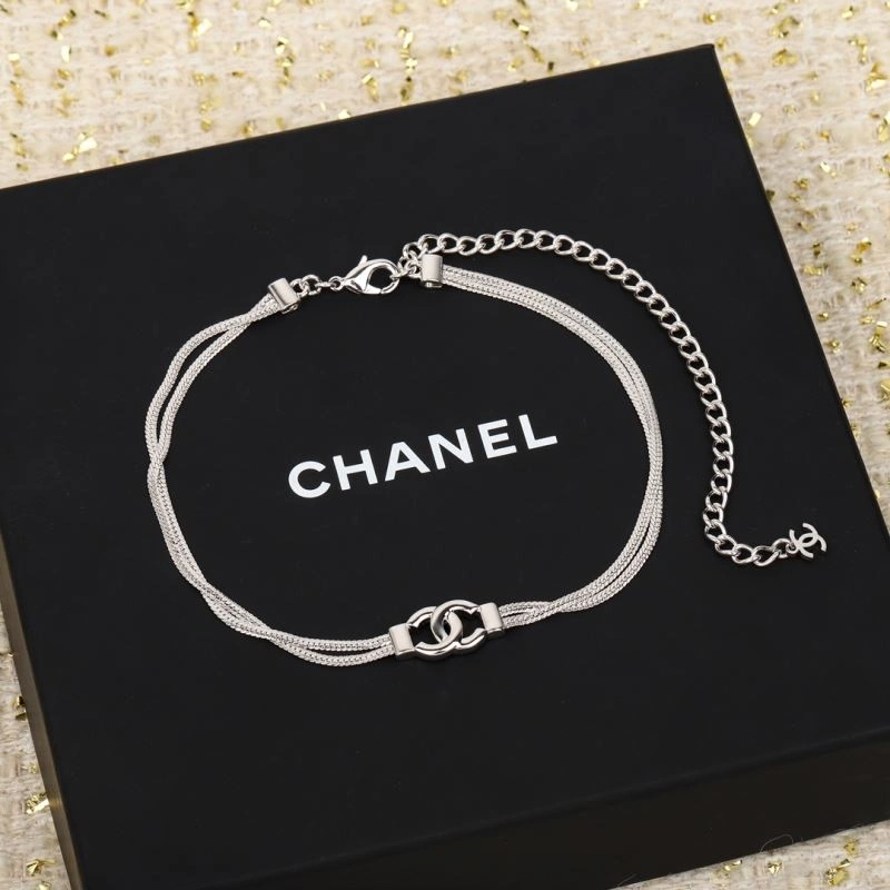 Chanel Necklaces Sporty 228528