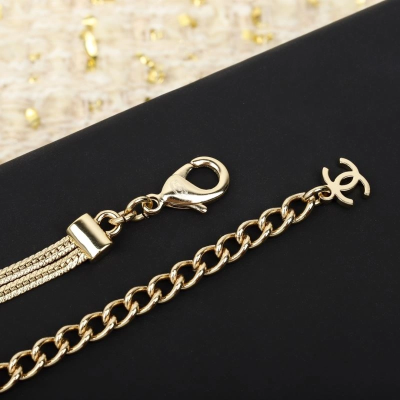 Chanel Necklaces Sporty 228528