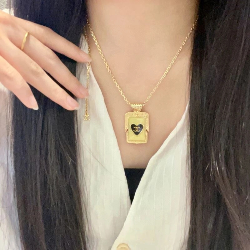 Premium Chanel Necklaces 228484