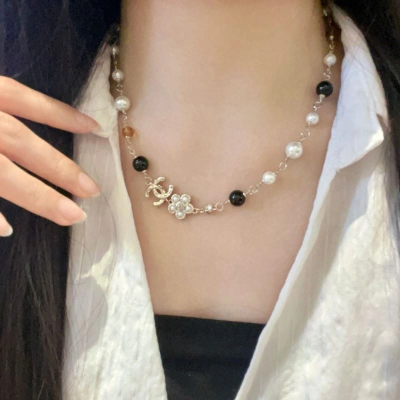 Timeless Chanel Necklaces 228662