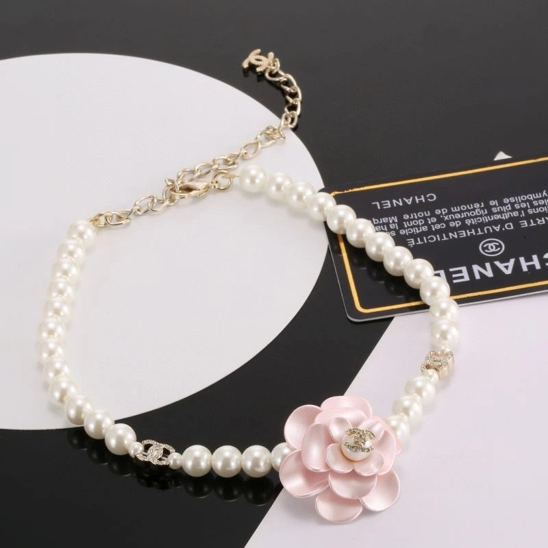Chanel Necklaces Contemporary 228490