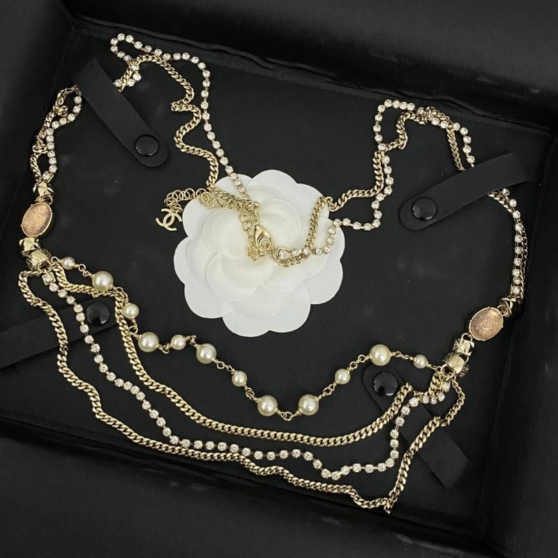 Elegant Chanel Necklaces 228480