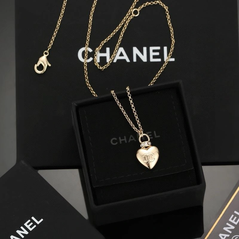 Unisex Chanel Necklaces 228470