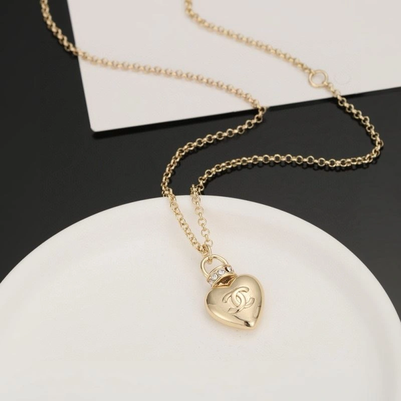 Unisex Chanel Necklaces 228470