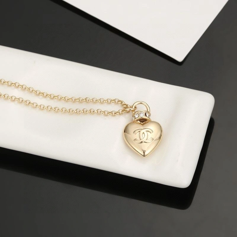 Unisex Chanel Necklaces 228470