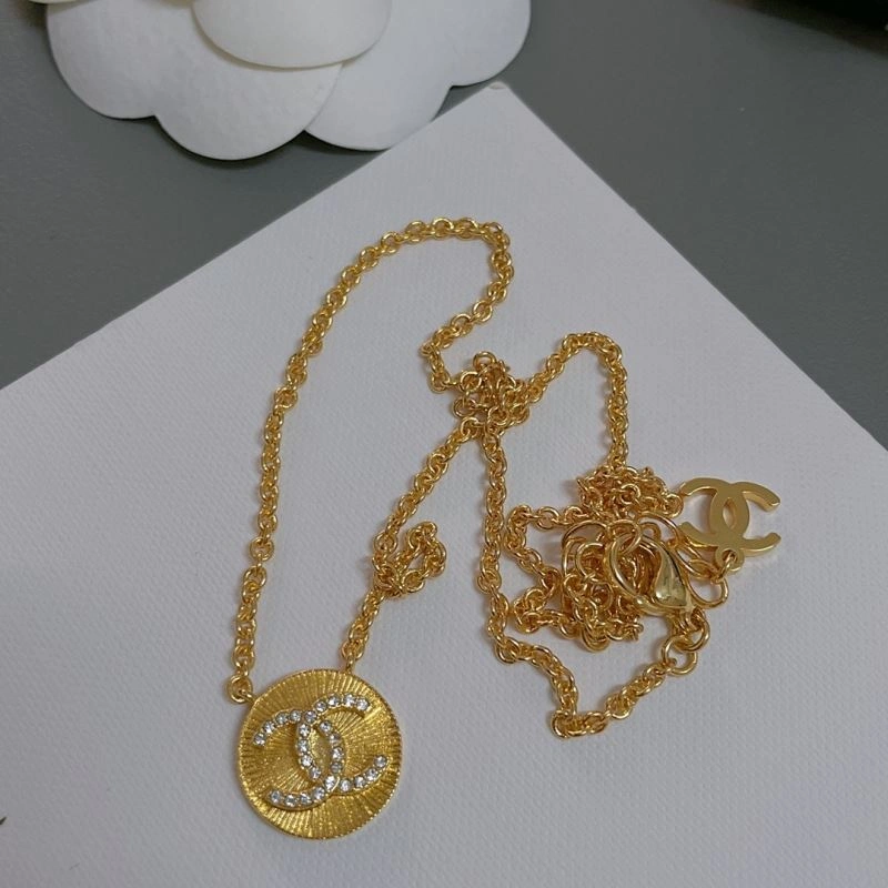 Packable Chanel Necklaces 228460