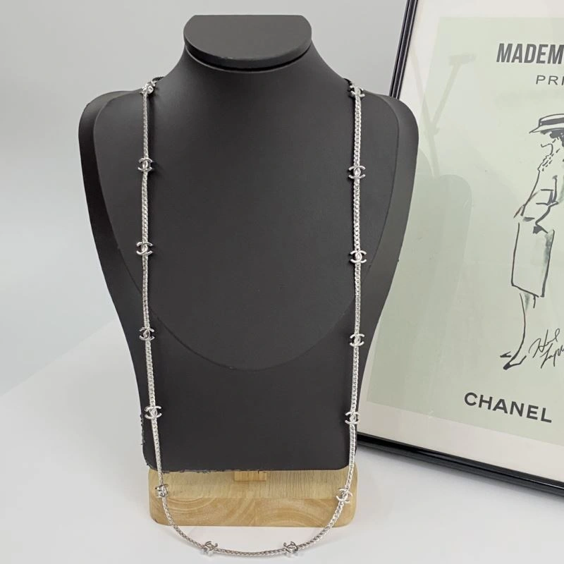 EyeCatching Chanel Necklaces 228495