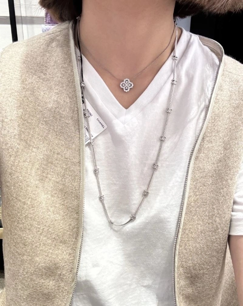 EyeCatching Chanel Necklaces 228495