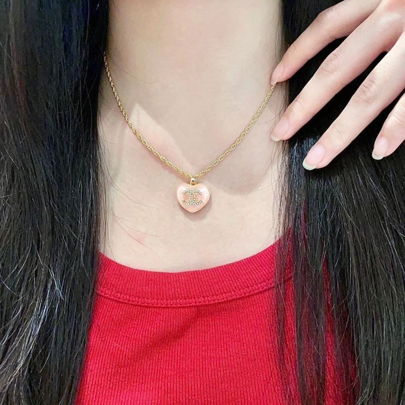 Original Chanel Necklaces 228439