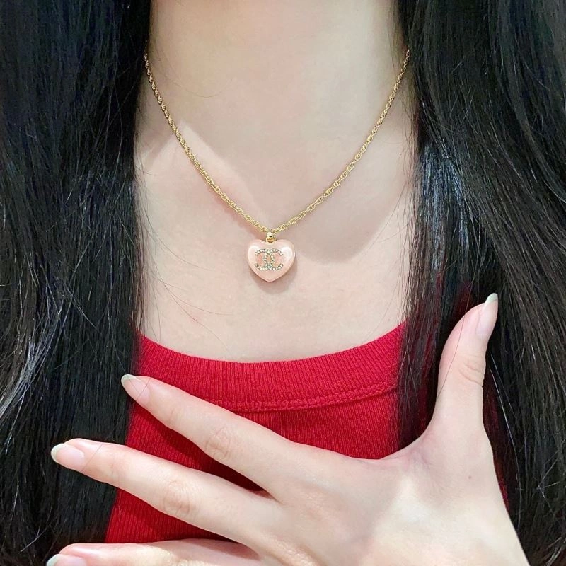 Original Chanel Necklaces 228439