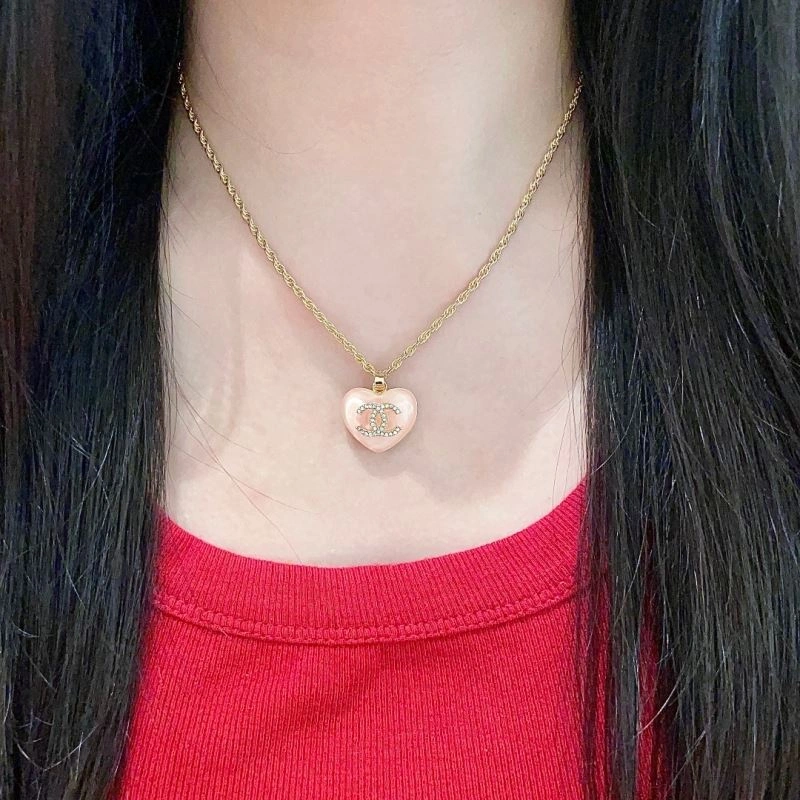 Original Chanel Necklaces 228439