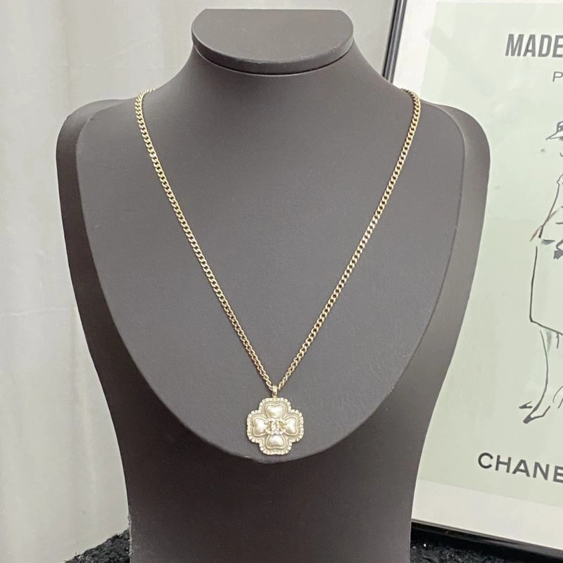 Modern Chanel Necklaces 228456