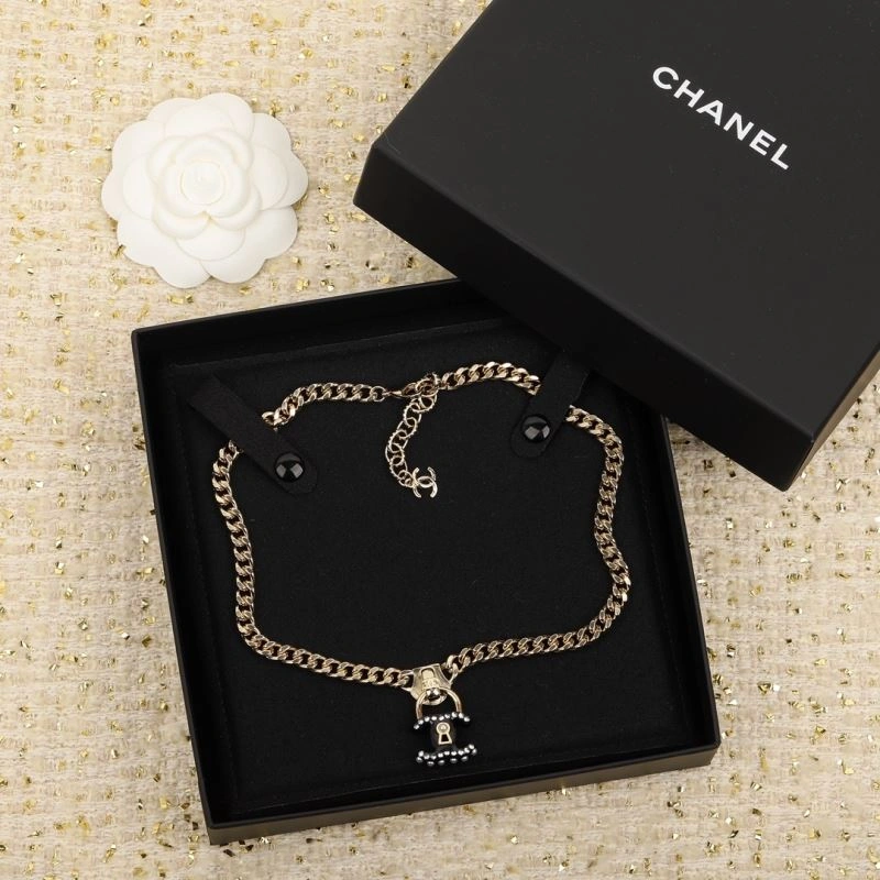 Fashionable Chanel Necklaces 228436