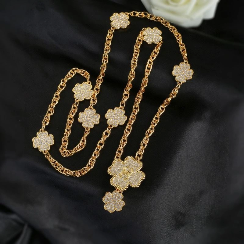 Tailored Chanel Necklaces 226977