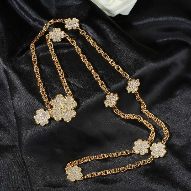 Tailored Chanel Necklaces 226977
