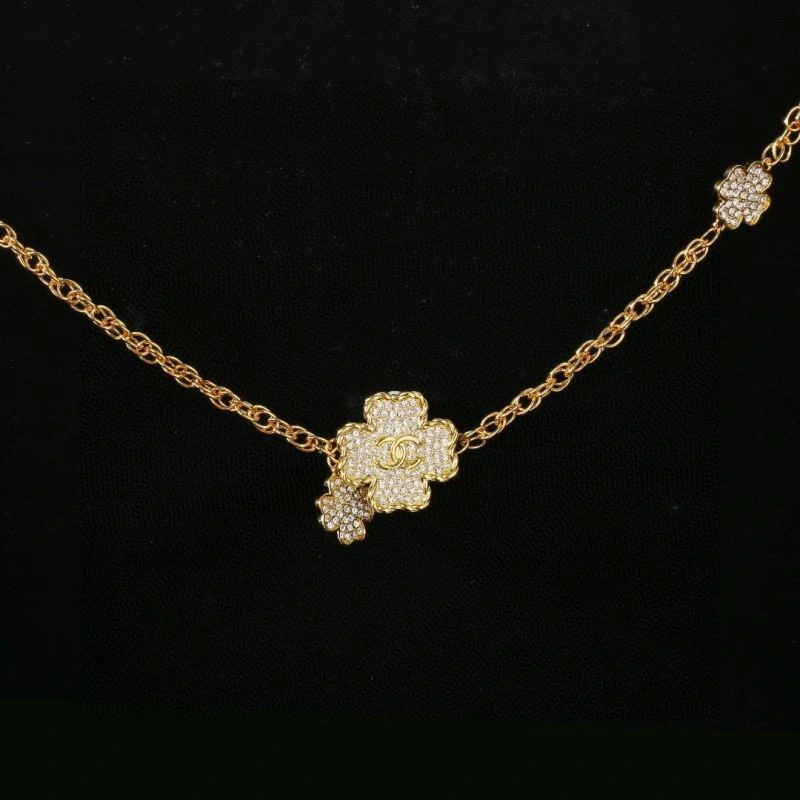Tailored Chanel Necklaces 226977