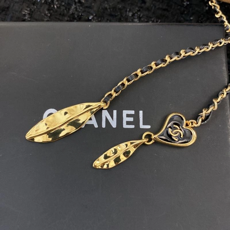 Minimalist Chanel Necklaces 226978