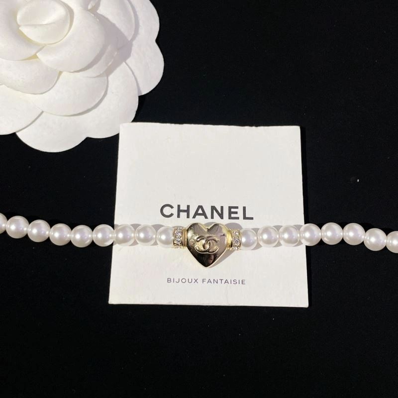 Compact Chanel Necklaces 226971