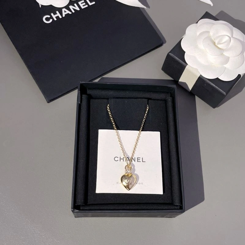 Chanel Necklaces EyeCatching 226979