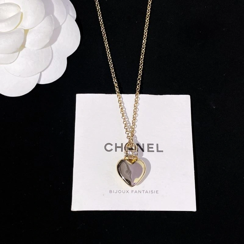 Chanel Necklaces EyeCatching 226979