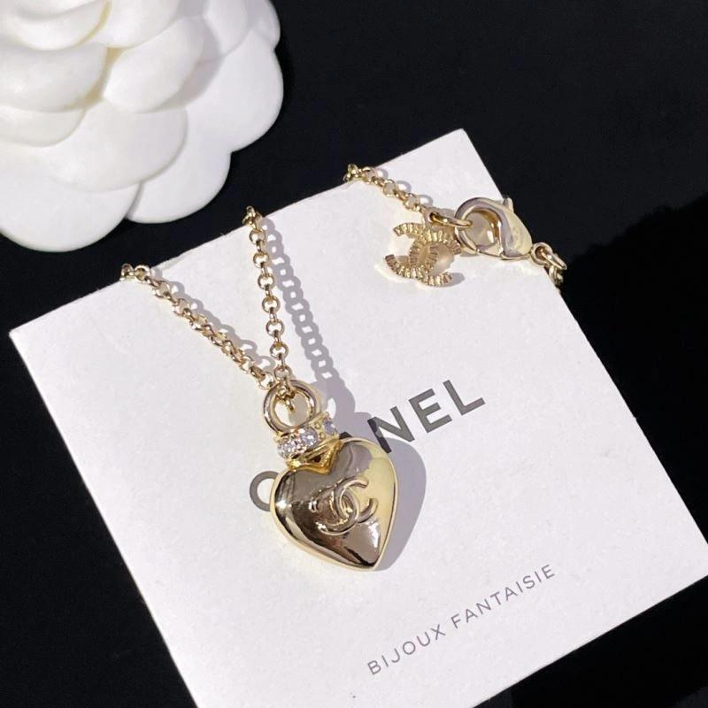 Chanel Necklaces EyeCatching 226979