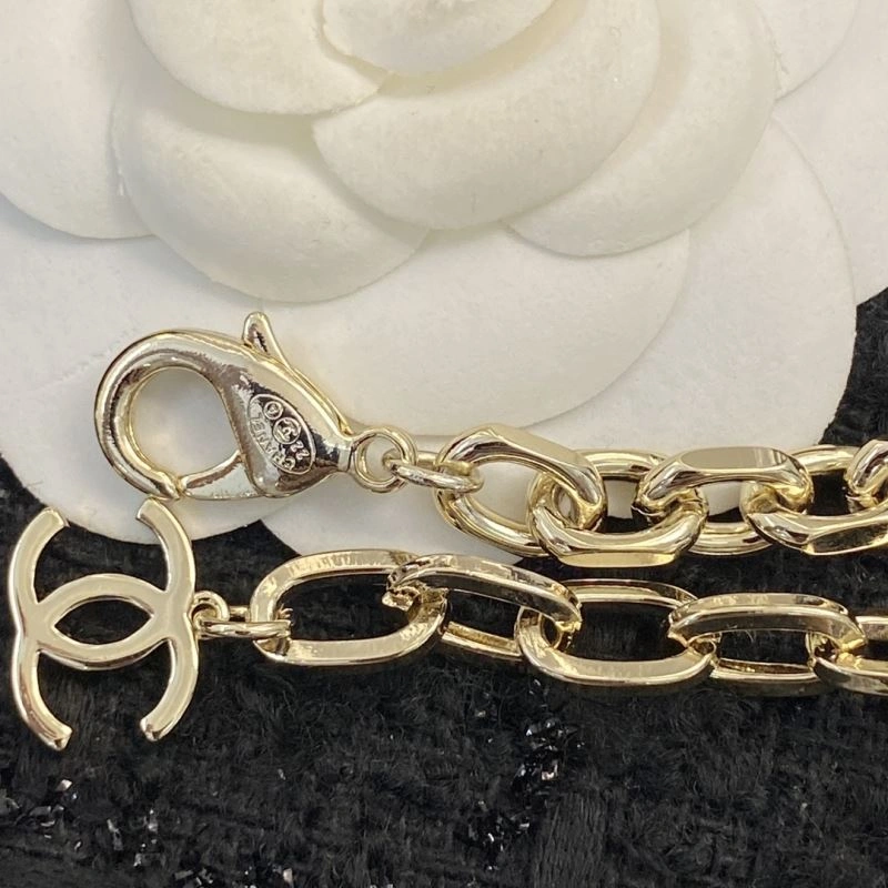 HighPerformance Chanel Necklaces 226964