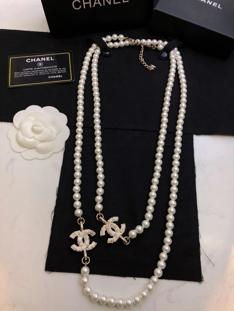 Resilient Chanel Necklaces 226954