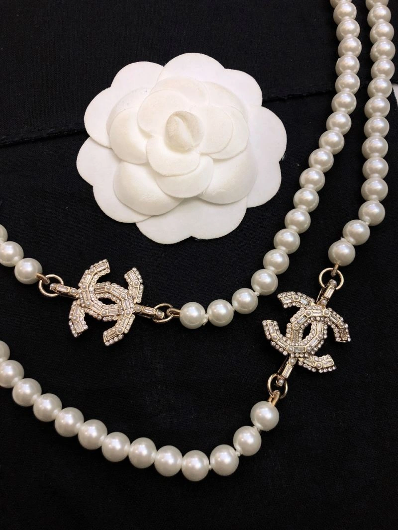 Resilient Chanel Necklaces 226954