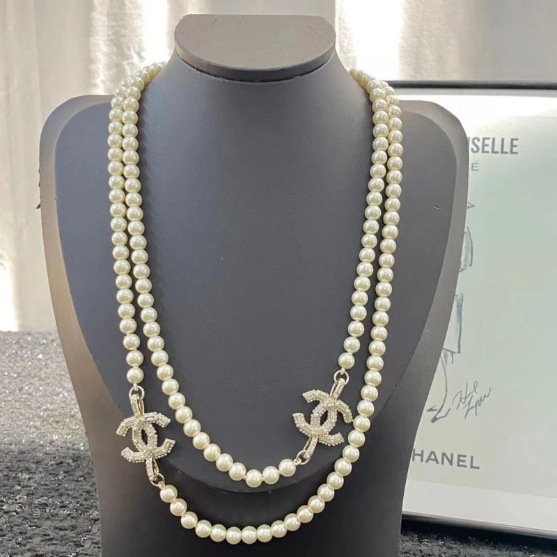 Resilient Chanel Necklaces 226954