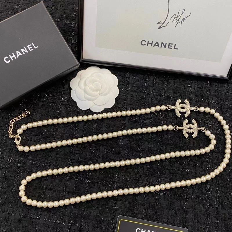 Resilient Chanel Necklaces 226954