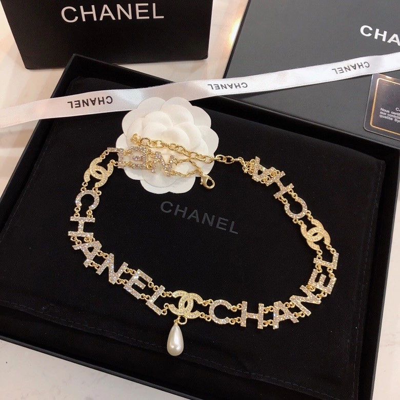 Timeless Chanel Necklaces 226970