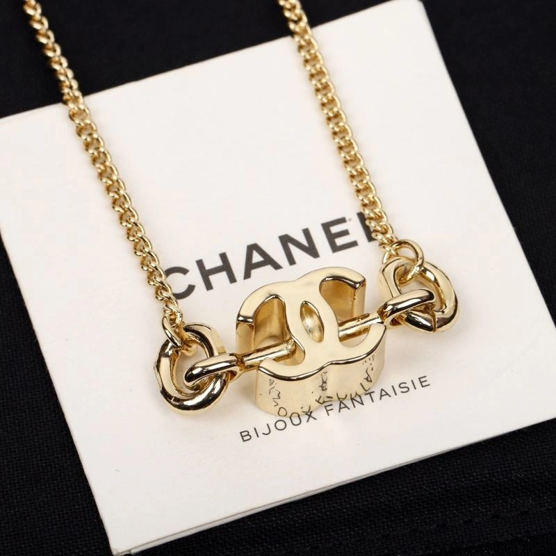 EyeCatching Chanel Necklaces 226936