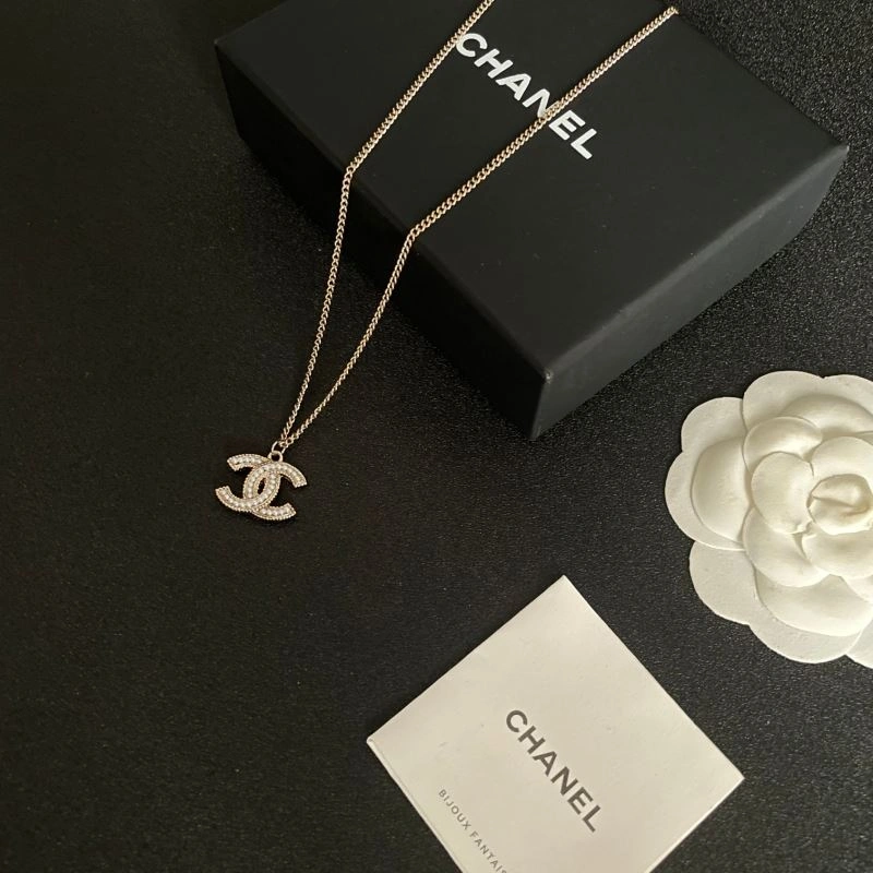 MoistureWicking Chanel Necklaces 226926