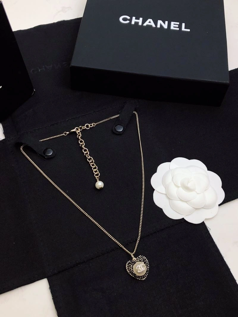 Resilient Chanel Necklaces 226914