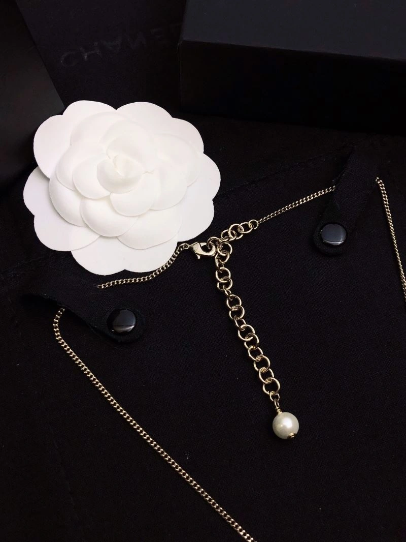 Resilient Chanel Necklaces 226914