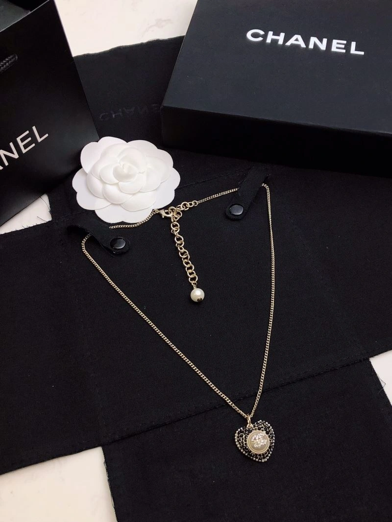 Resilient Chanel Necklaces 226914