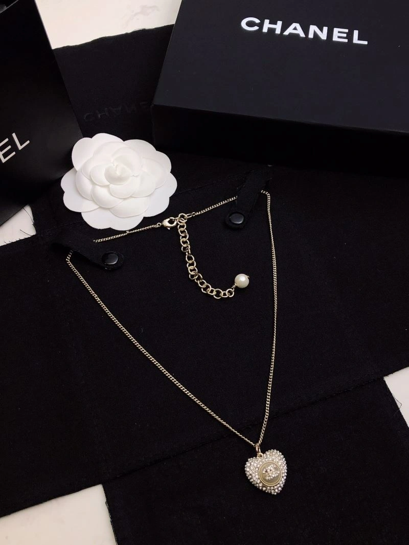 Resilient Chanel Necklaces 226914