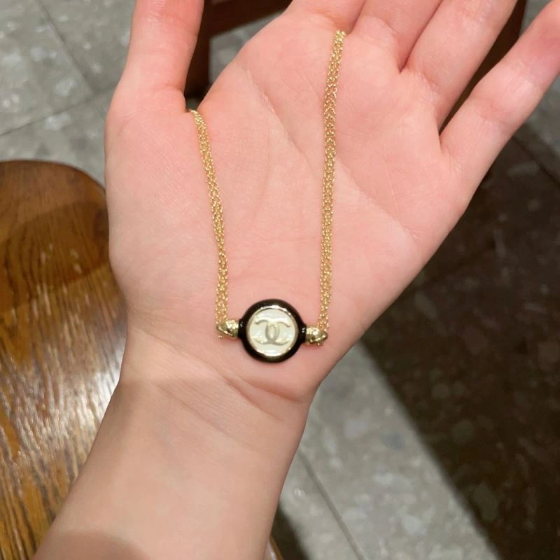 Sleek Chanel Necklaces 226903